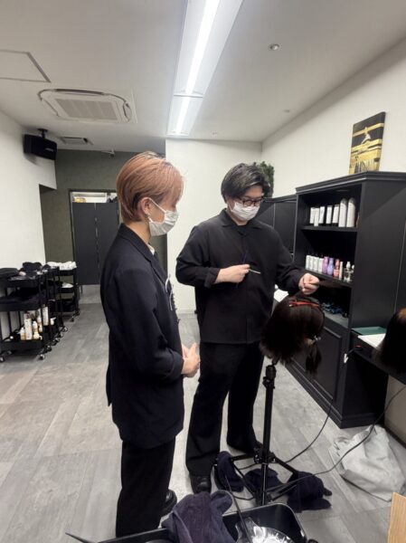 DOUXの練習風景!!見えない時間がお客様の綺麗を作ります。